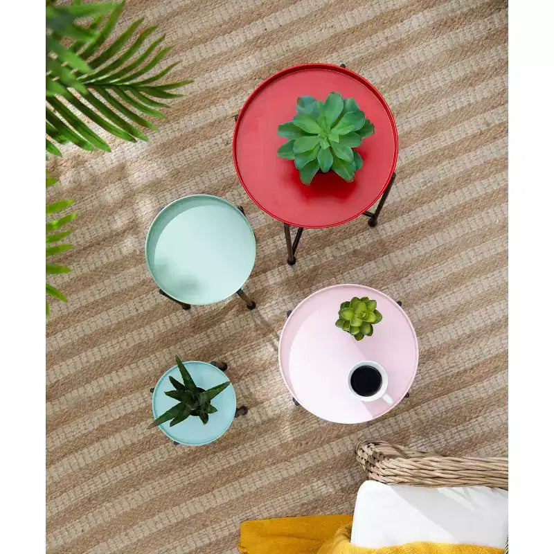 Set di 4 piedistalli portapiante a incastro multicolore, con struttura in metallo