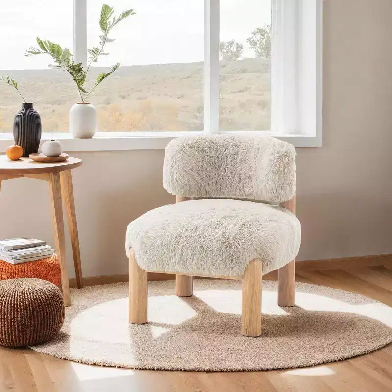 Poltrona decorativa senza braccioli in ecopelliccia beige/cammello, gambe in legno, 1 posto